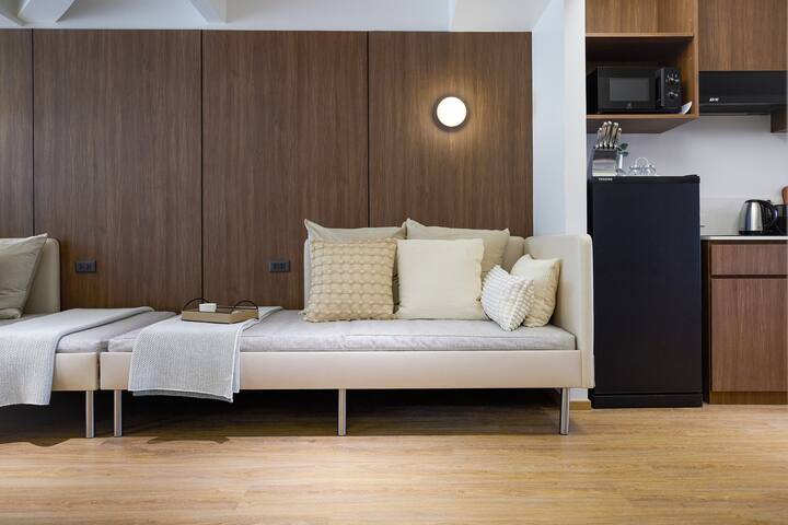 Modern Cosy Designer 7 bedroom in Thonglor/Ekkamai gallery image 3