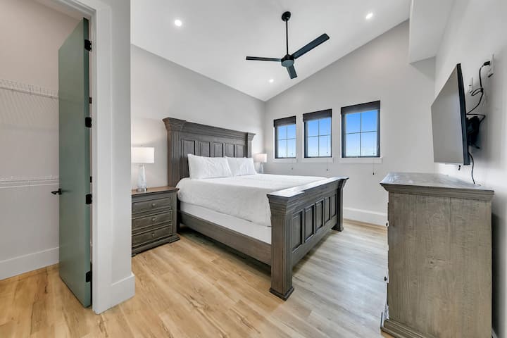 غرفة النوم 8