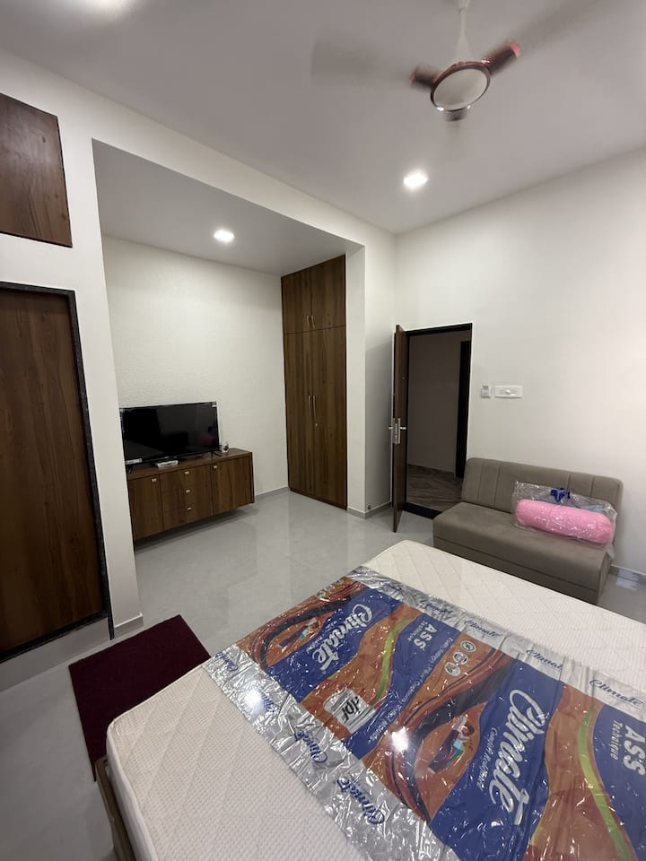 საძინებელი 16