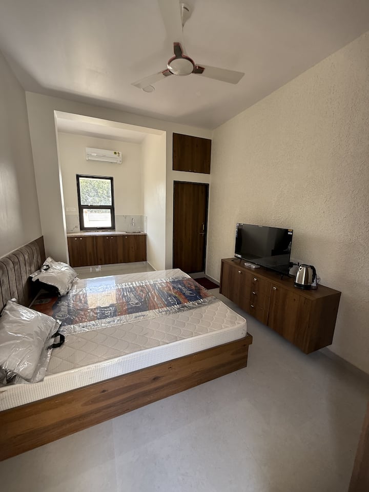 საძინებელი 13