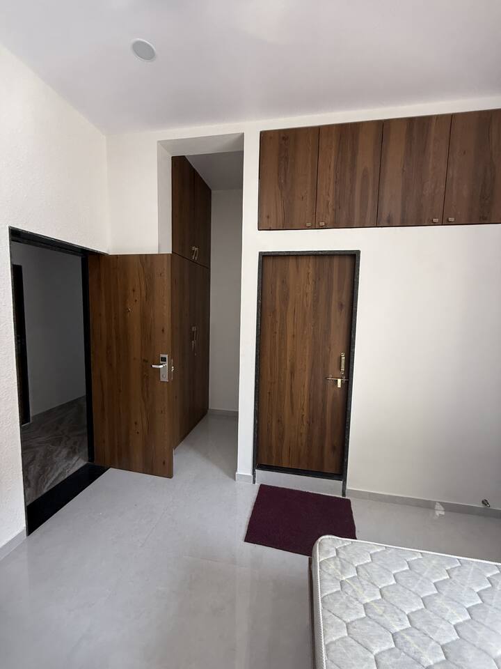 საძინებელი 11