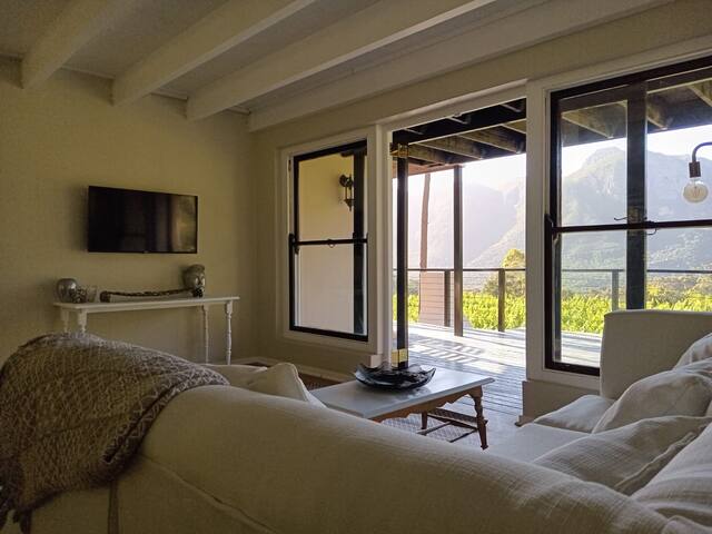 BestPlaceEver-Luxury Two-Story Apartment gallery image 2