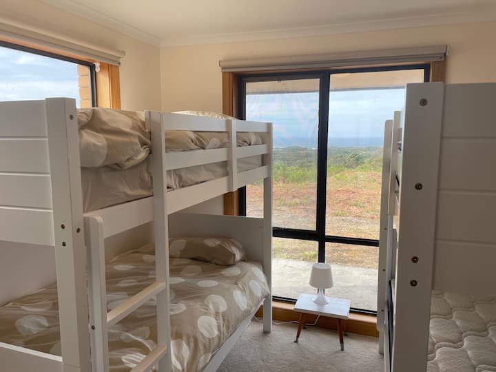 Двуетажна стая с изглед