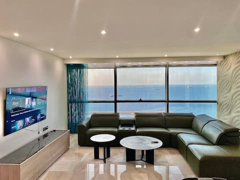 Sea view • 4 bedrooms • strategic location