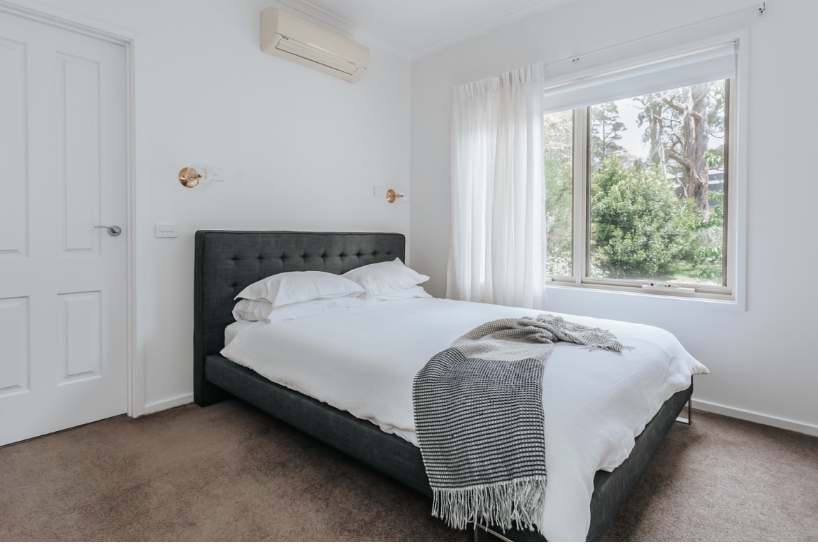 Queen bedroom, with ensuite and a built in robe