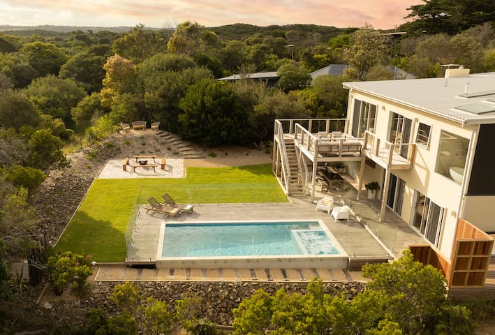 Beach, golf course, pool, spa, fire pit