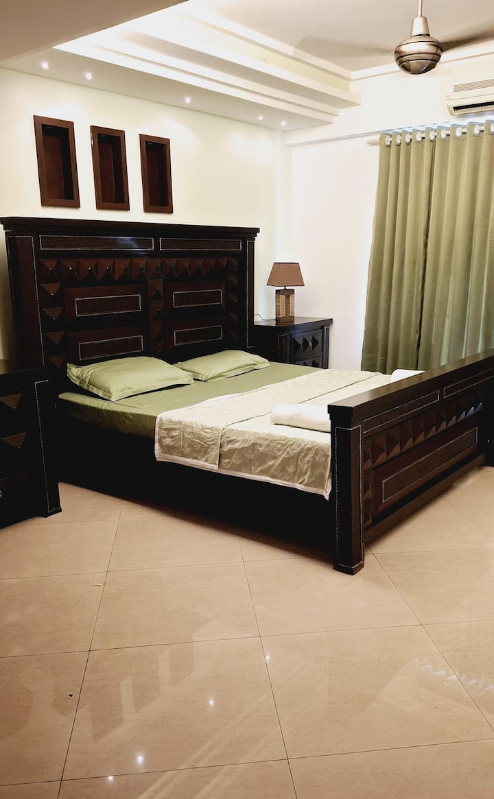 غرفة النوم 1