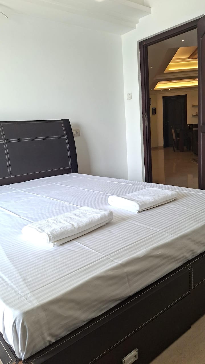 غرفة النوم 2