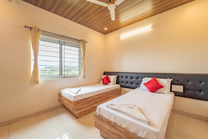40 Bedroom Bungalow With Terrace - バンガロール