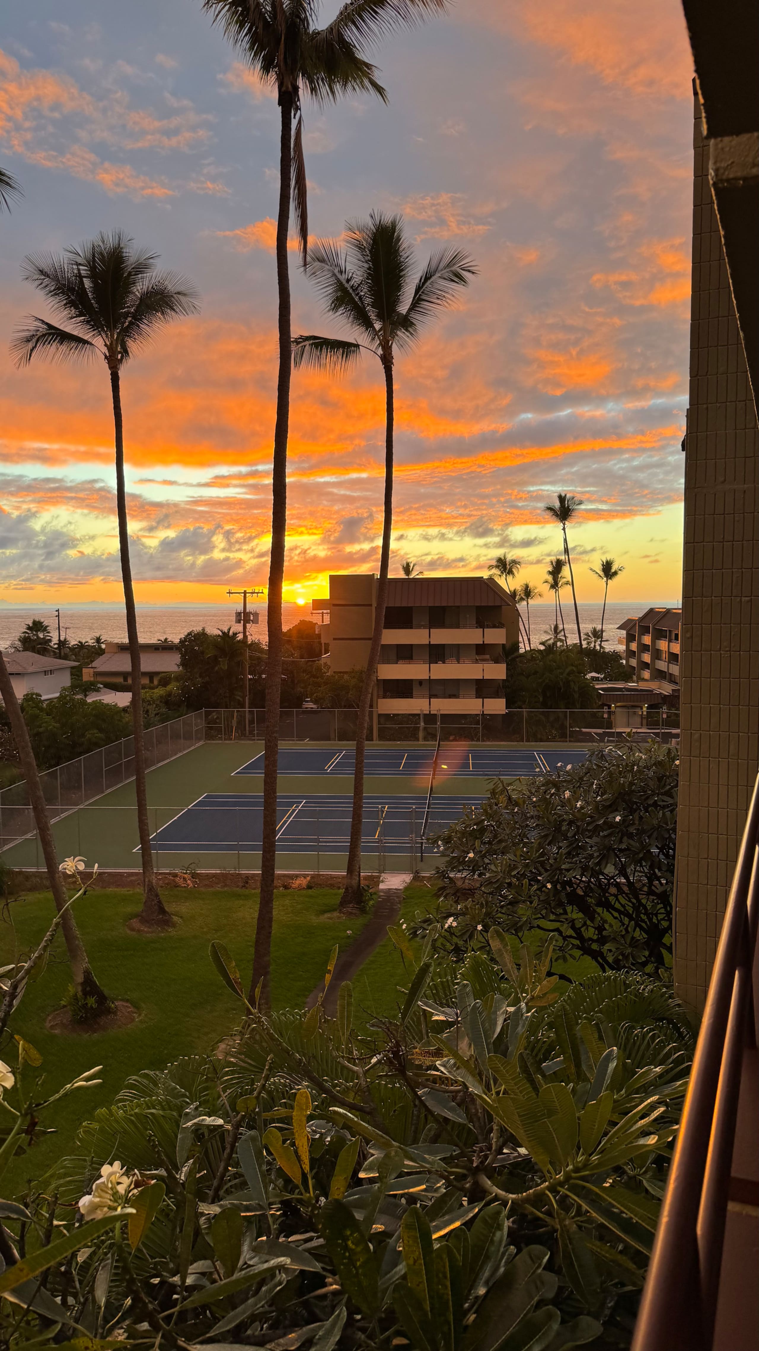 Condo in Kailua-Kona · ★4.9 · 2 bedrooms · 4 beds · 2 baths - Image 31