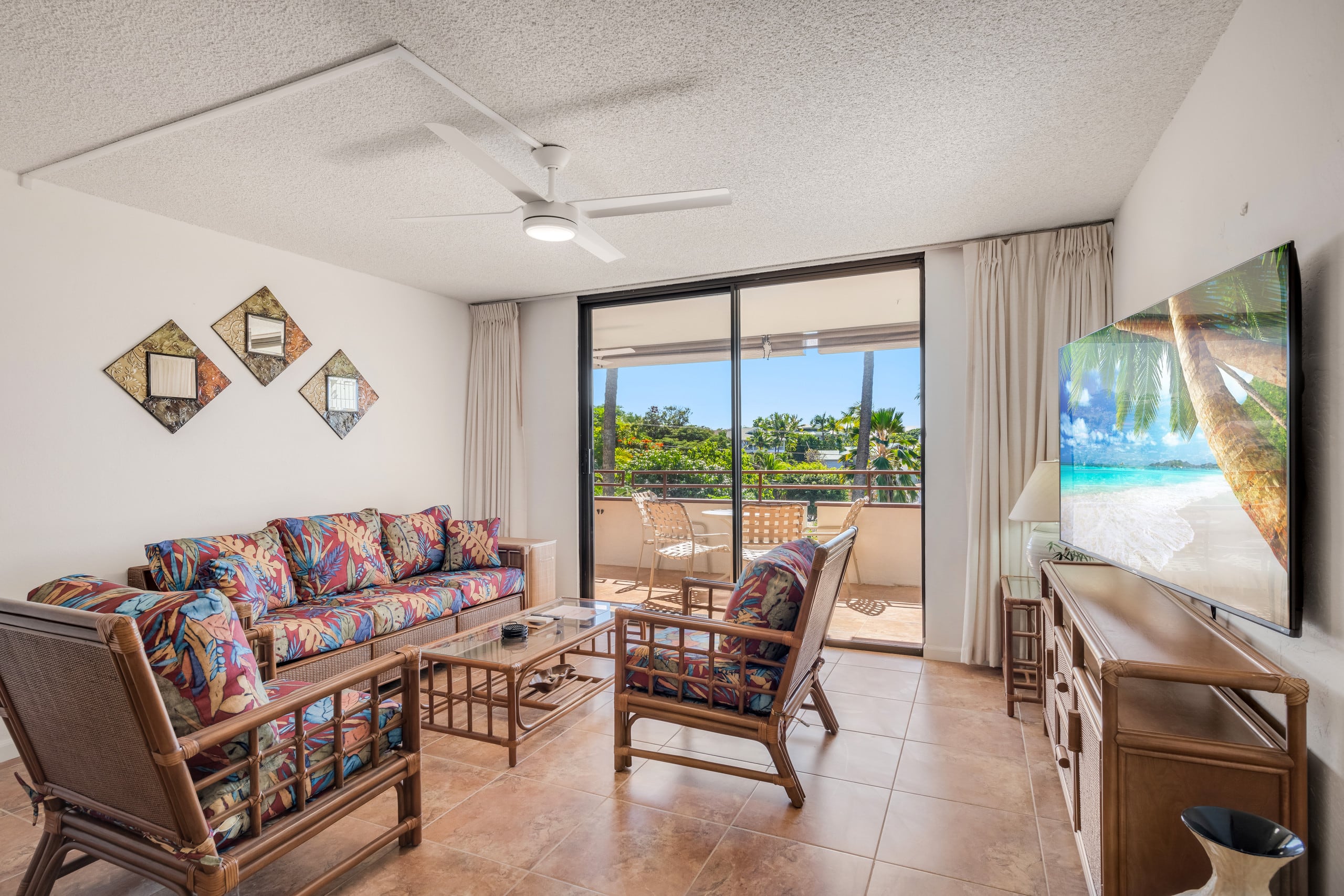 Condo in Kailua-Kona · ★4.9 · 2 bedrooms · 4 beds · 2 baths - Image 1
