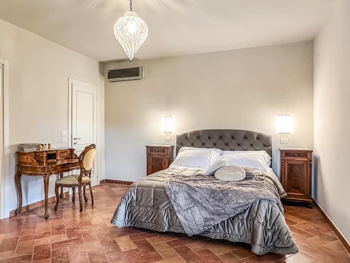 Спална соба 6