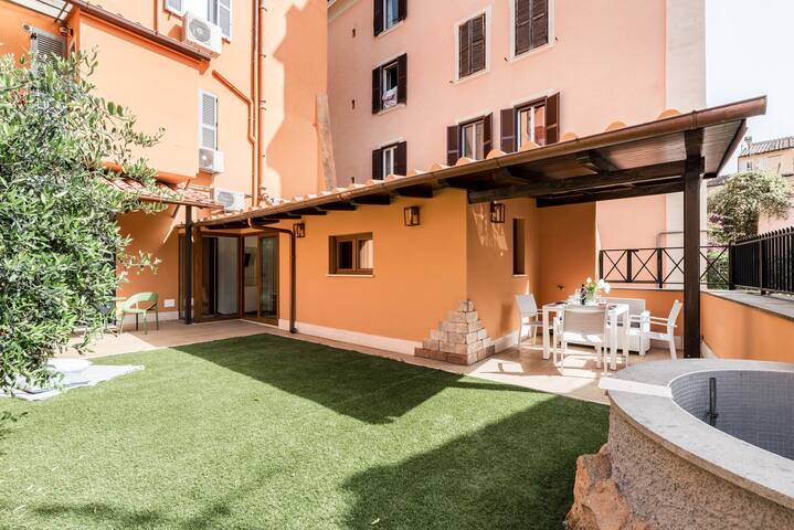 The Best Rent-House with garden near the Colosseum gallery image 3