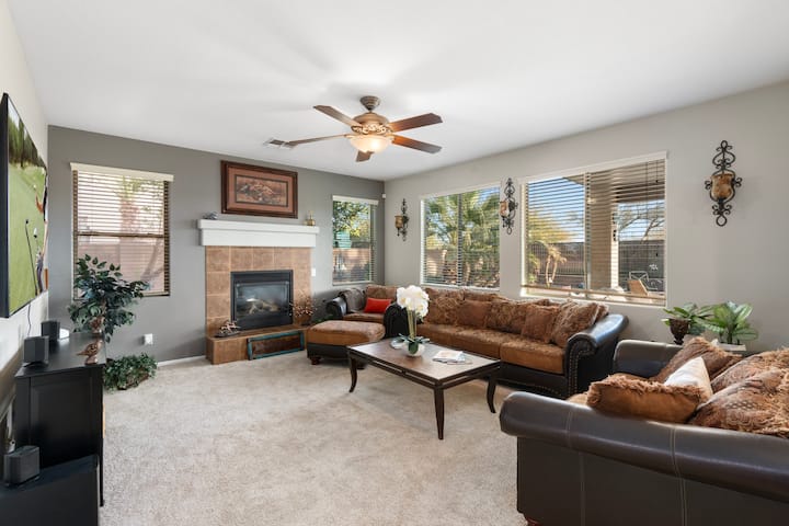 Desert Oasis On Golf Course! No Cleaning Fee! - Maricopa, AZ