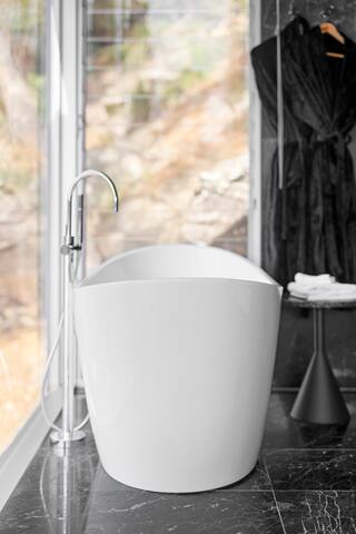 Pagoda Point gallery image 3