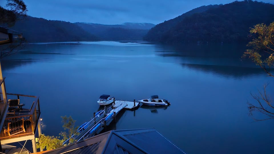 A water-access-only house on the Hawkesbury, Berowra Waters, New South Wales, Australia, photo 2 of 10