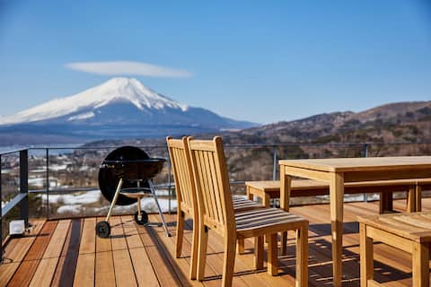 絶景の富士山を眺めてサウナBBQ|最大20名|The No.10 Mt.Fuji Sky Villa