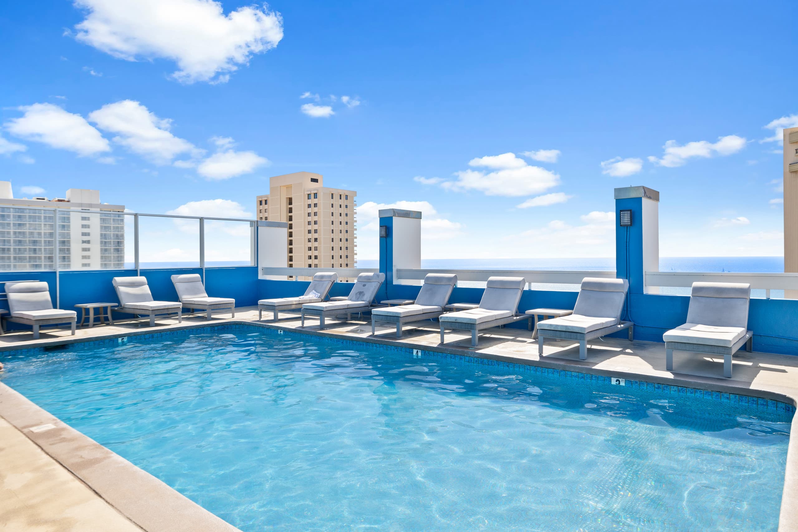 Condo in Honolulu · ★4.93 · Studio · 1 bed · 1 private bath - Image 57
