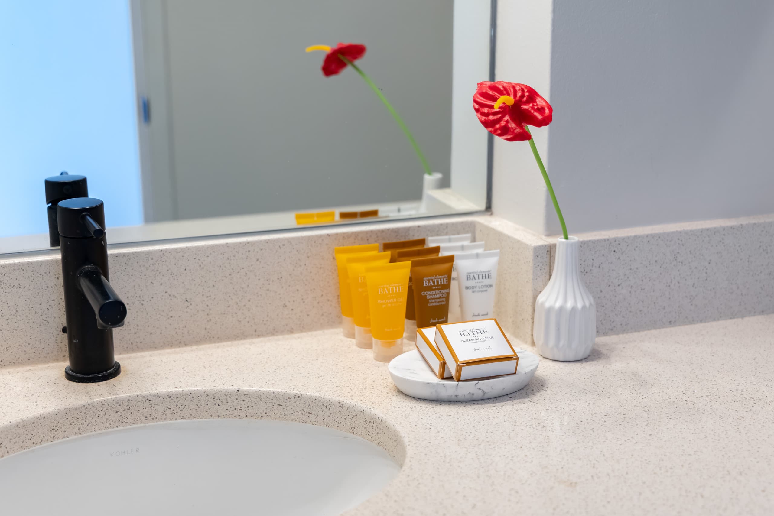 Condo in Honolulu · ★4.93 · Studio · 1 bed · 1 private bath - Image 22