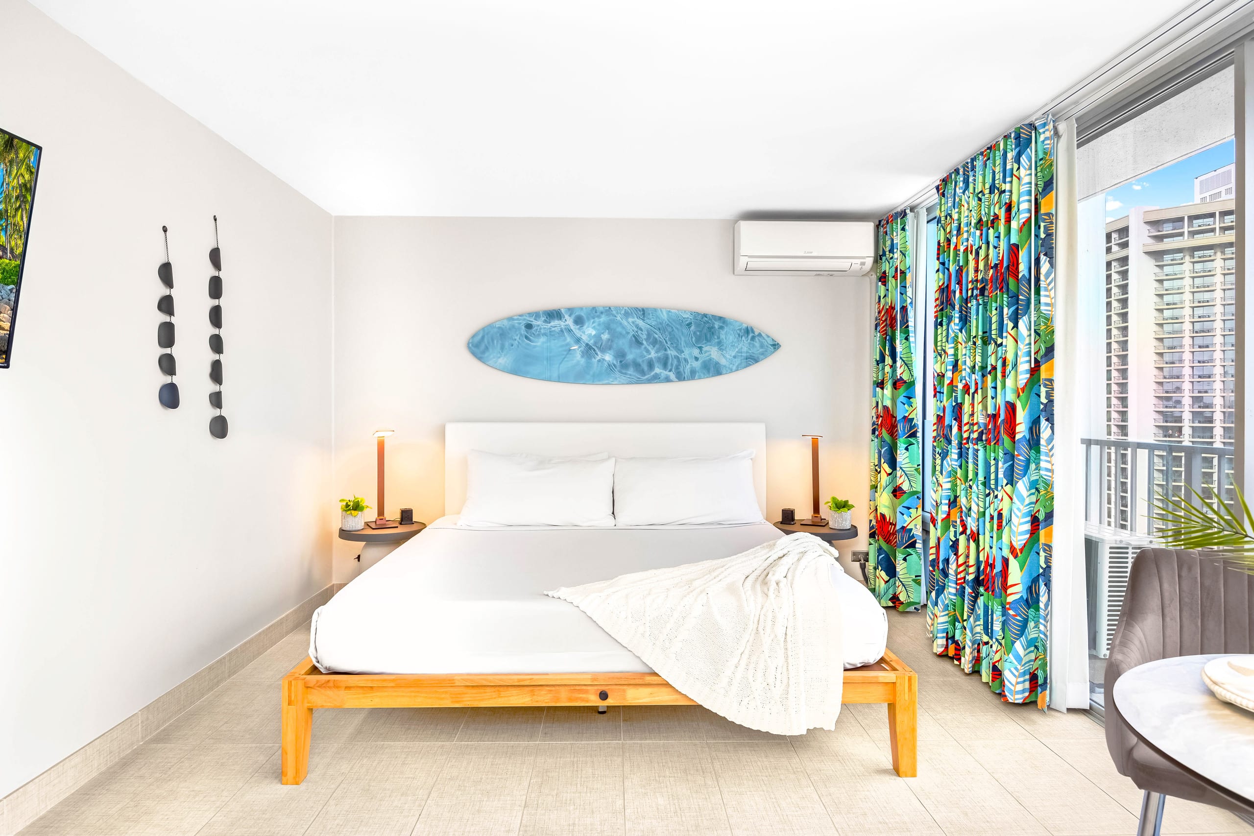 Condo in Honolulu · ★4.93 · Studio · 1 bed · 1 private bath - Image 61