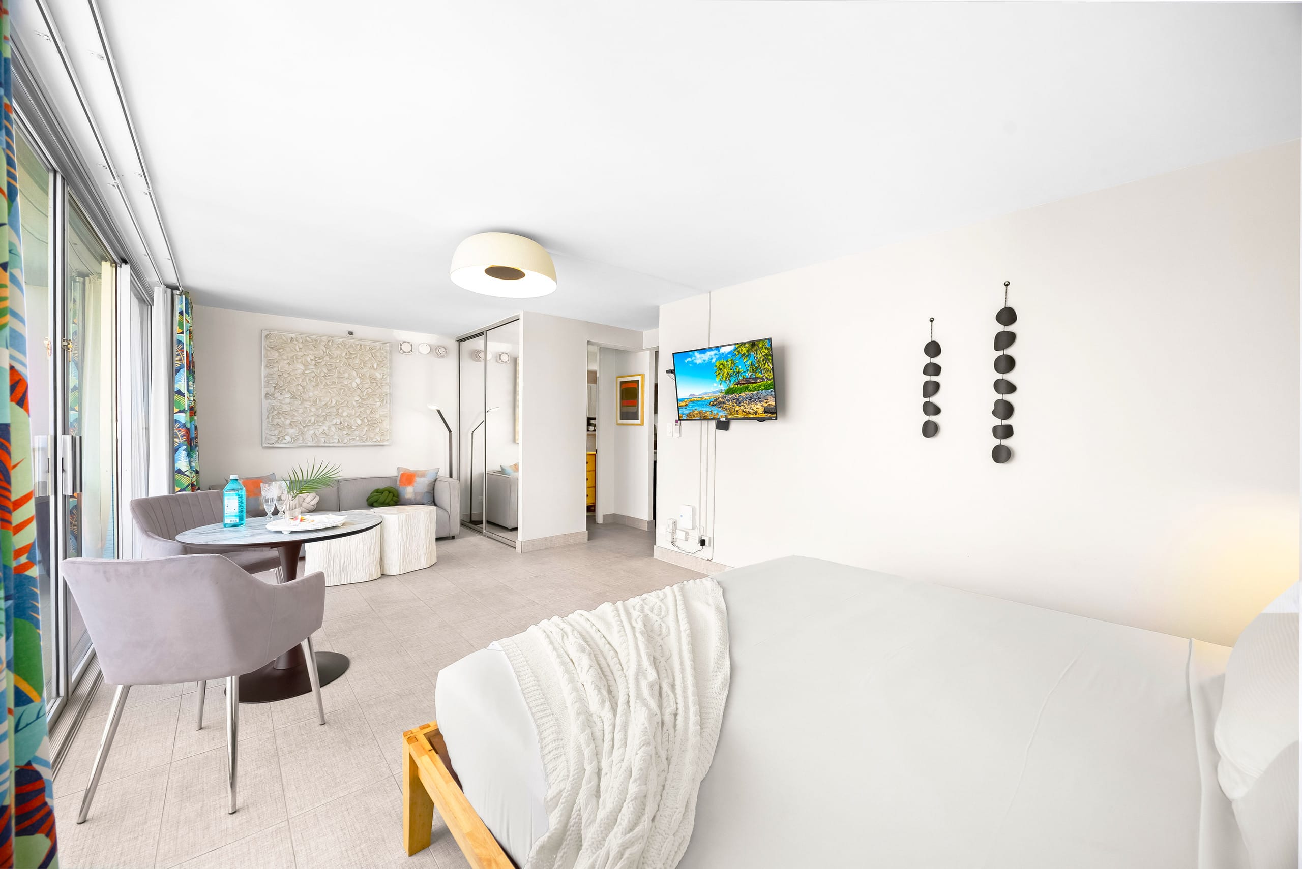 Condo in Honolulu · ★4.93 · Studio · 1 bed · 1 private bath - Image 62
