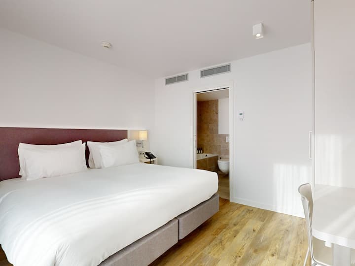 One Bedroom Apartment - Contactless check-in