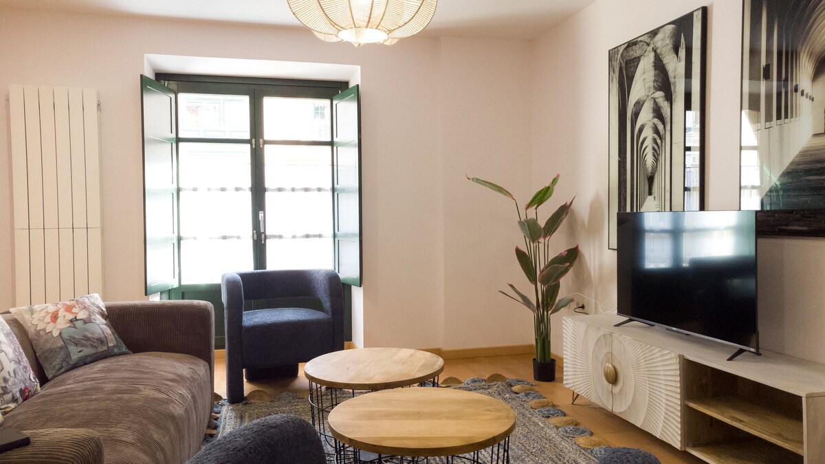 Successful Airbnb property: Apartamentos San Pedro Regalado - 2C in Valladolid