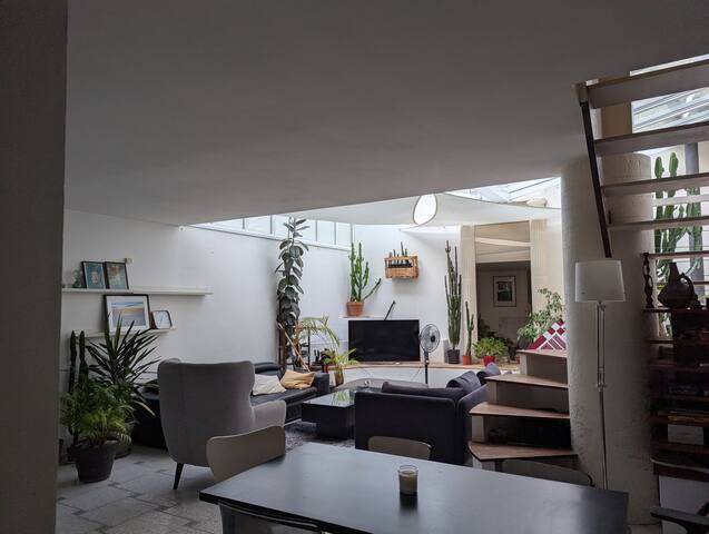 Bordeaux Chartrons bright spacious 3BD house