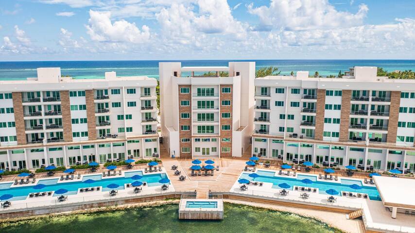 *NEW* 3BR Condo – Sunset Caribe
