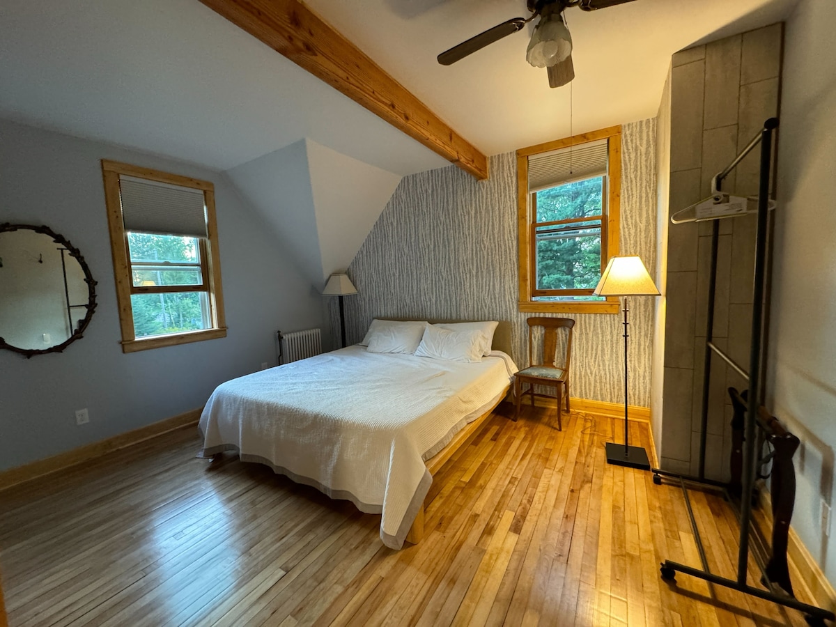 საძინებელი 1