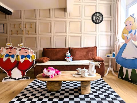 Successful Airbnb property: Alice's Dream | 6 guests, 20 min Disneyland Paris in Meaux