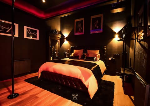 Luxury Loveroom - Secretroom BDSM - Spa and cinema
