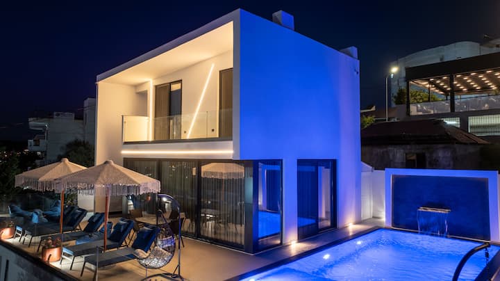Luxury Villa with Swimming Pool