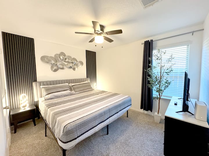 Guest King bedroom with a 4K Smart TV