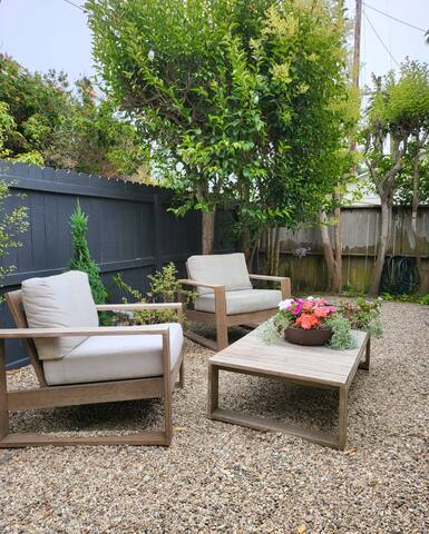 Venice Beach Charm, near Abbott Kinney &The Canals gallery image 3