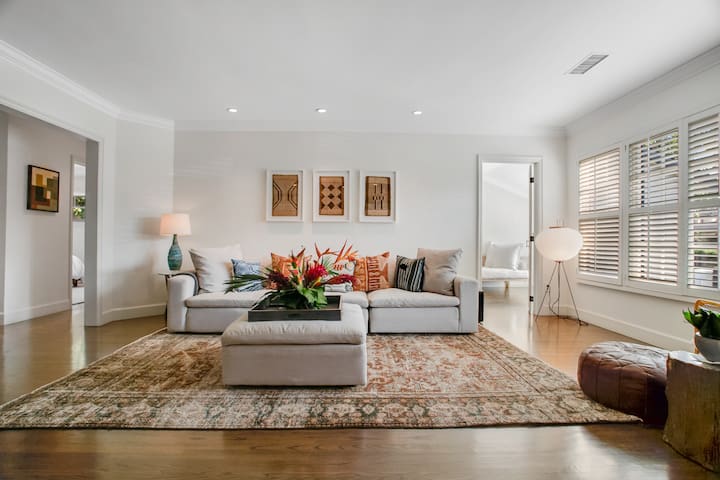 Venice Beach Charm, near Abbott Kinney &The Canals