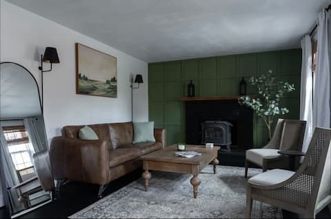 Successful Airbnb property: The Cape Cottage - Firepit, Pets OK, Woodstove in East Sandwich
