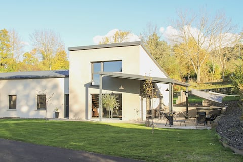 6-person gîte with hot tub