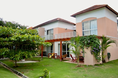 Wonderful Golf & Beach Villa! (3 bedroom Villa)