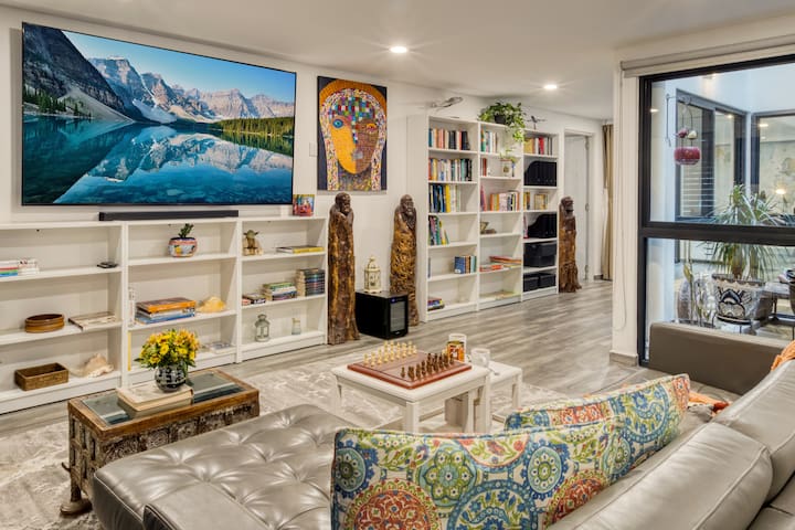 Zen Sanctuary: 2 Indoor Gardens & Elegant Balcony