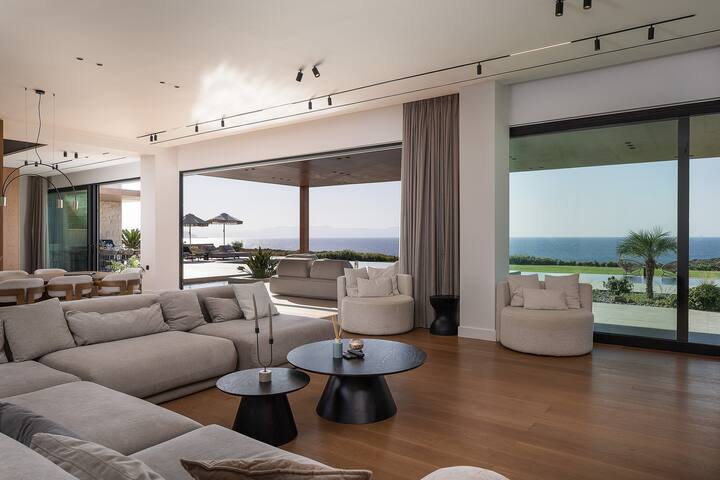 Single-Level Elegance: Enjoy Sea & Sunset Views gallery image 3