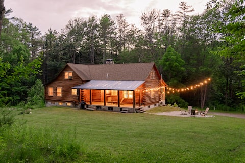 Curio Cabin at Sunapee Lake