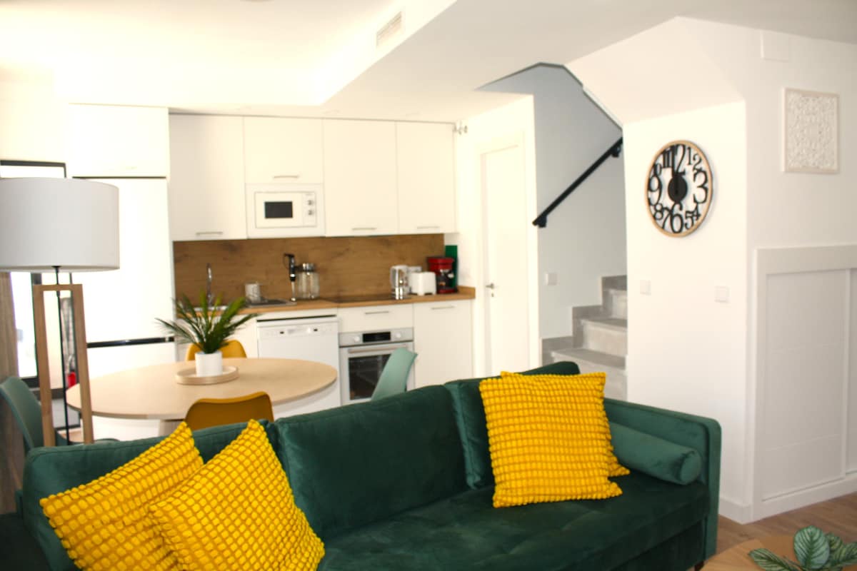 أن تشعر وكأنك في بيتك. أثاث ميزون دو موند. أنت لن تفوت أي شيء.