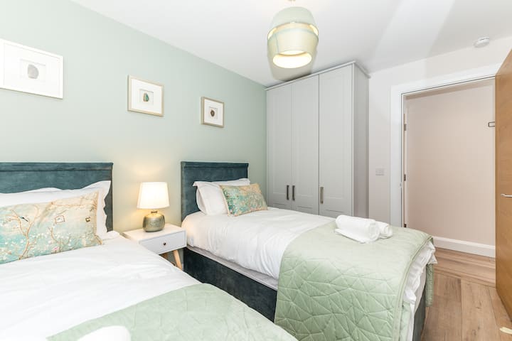 ・2つ目のベッドルーム（シングルベッド2台）