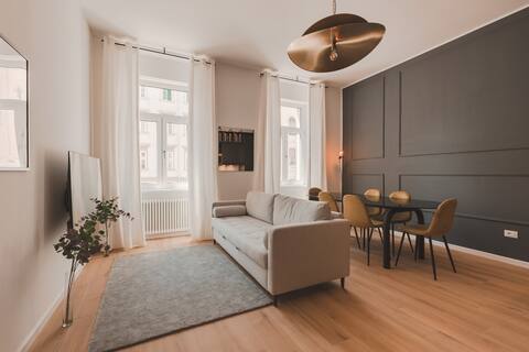 [Luxury Smart Apartment x8] Centro Storico Trieste