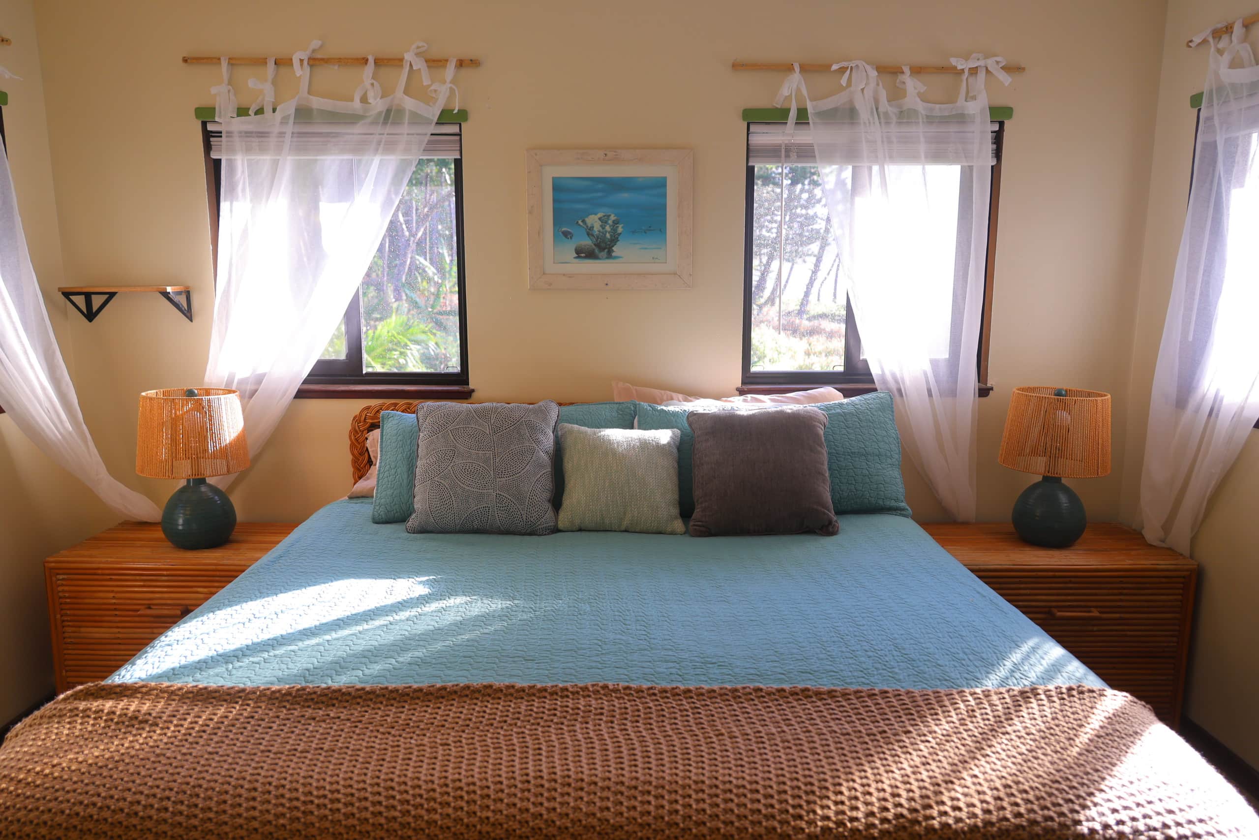 Oceanview Kehena Black Sand Beach House - spa/pool - Photo 22