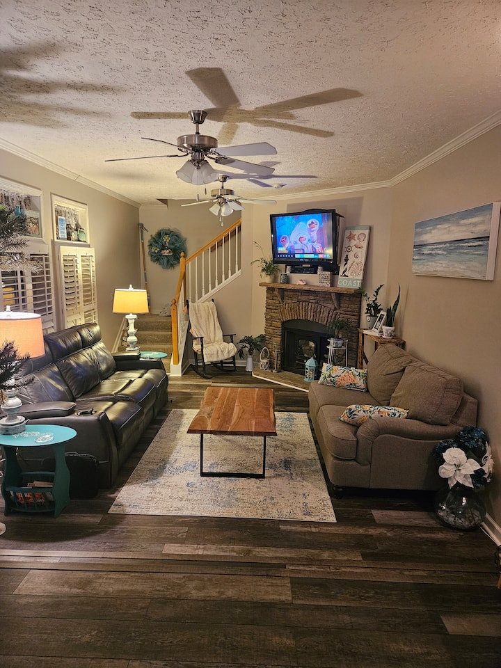 Country Coastal House - Williamsburg, VA