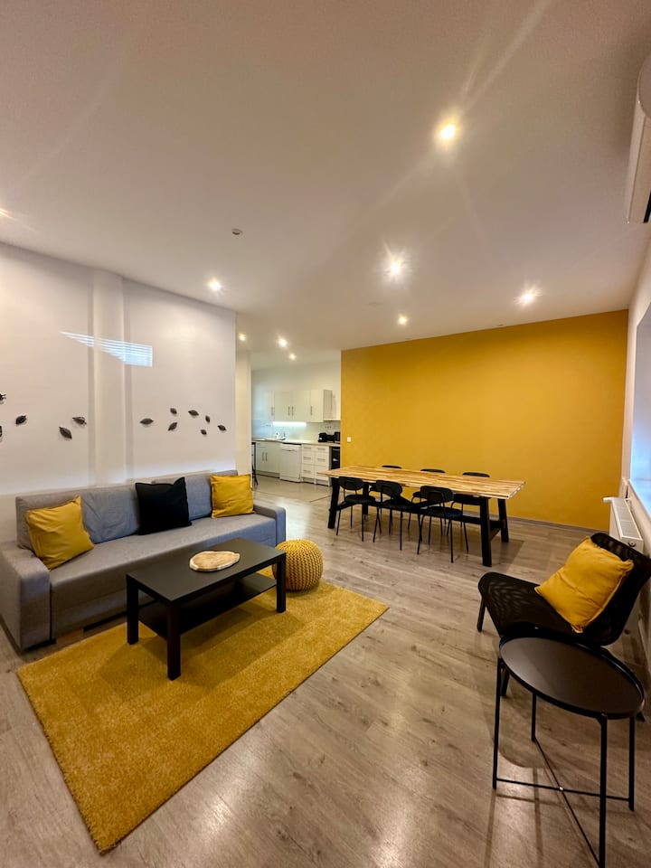 Gödöllő Green Forest - 3 Bedrooms + Free Parking - Gödöllő