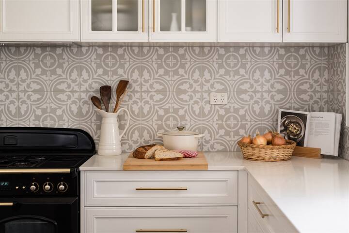 Peachester Farmhouse gallery image 2