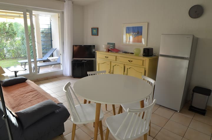 2-zimmer-wohnung In Süd-la Ciotat, Côte D'azur, Geschlossene Privatgarage, Strand In 200m. - Carnoux-en-Provence